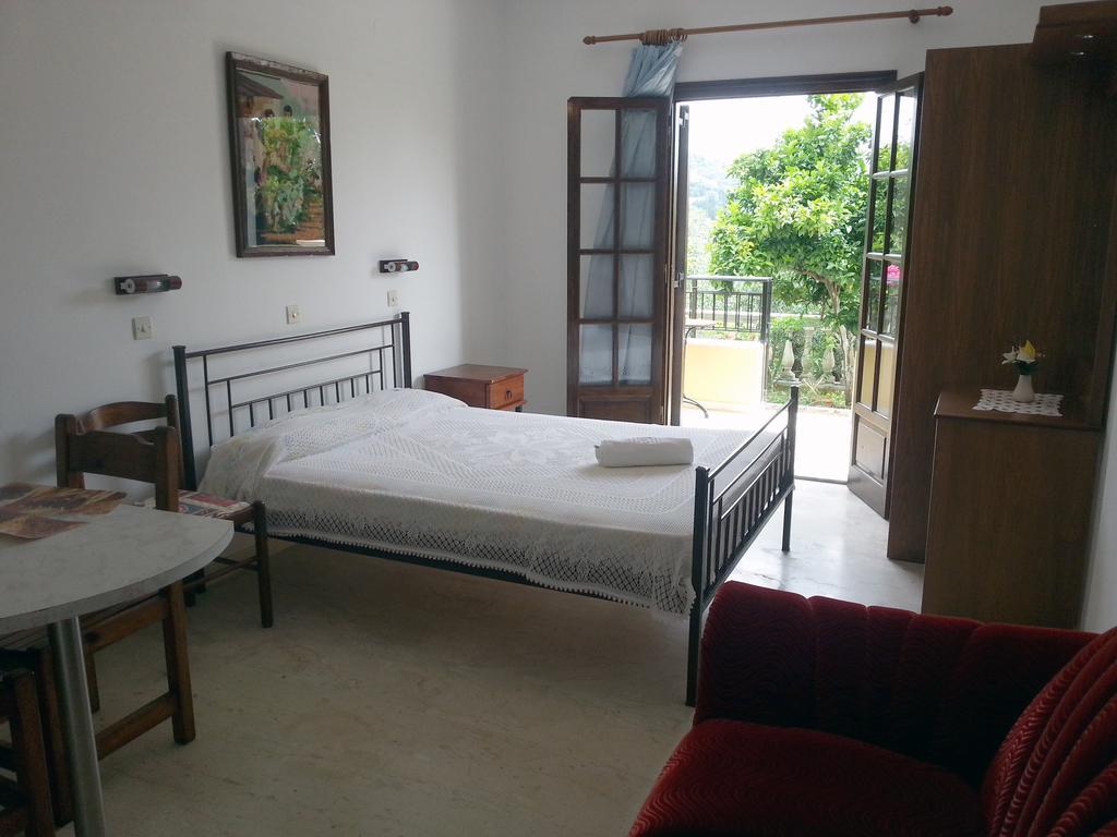 ארילס Villa Helen מראה חיצוני תמונה