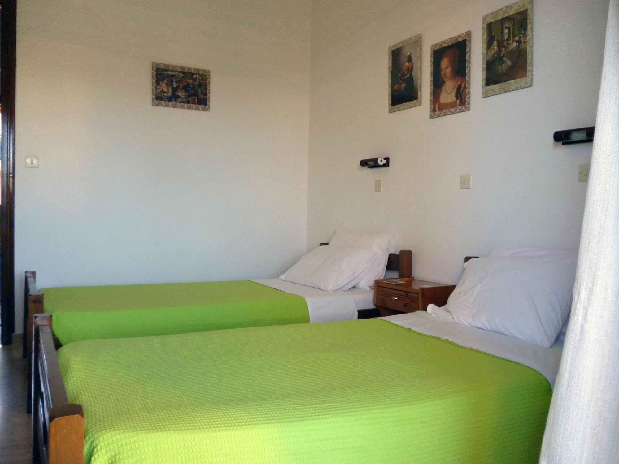 ארילס Villa Helen מראה חיצוני תמונה