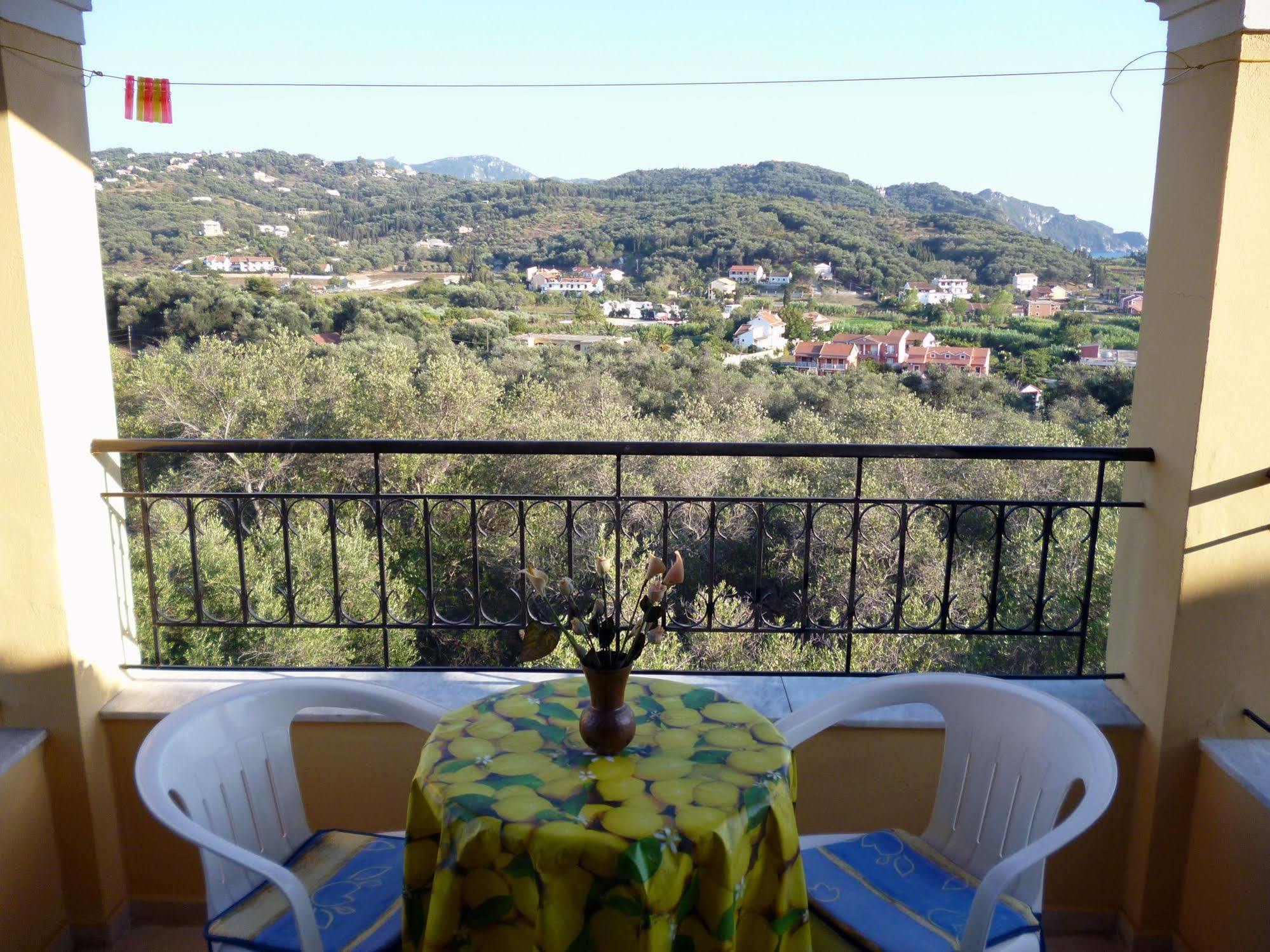 ארילס Villa Helen מראה חיצוני תמונה